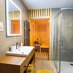 Hillhome & Sauna Апартаменты Доновалы