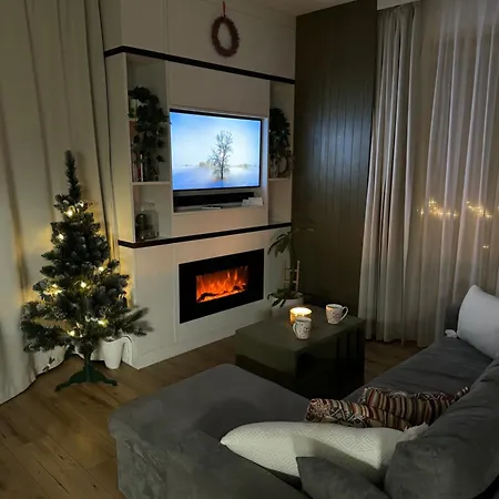 Hillhome & Sauna * Доновалы